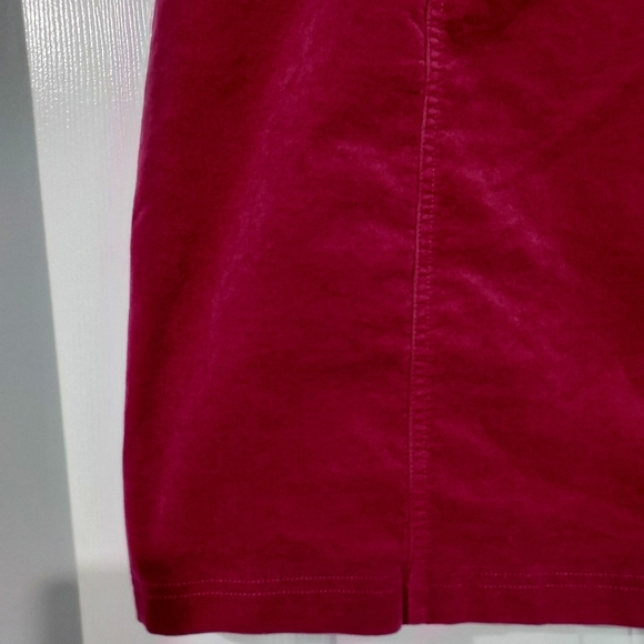 Forever 21 + Raspberry Pink Corduroy Mini Skirt in Size 2X - Picture 4 of 10